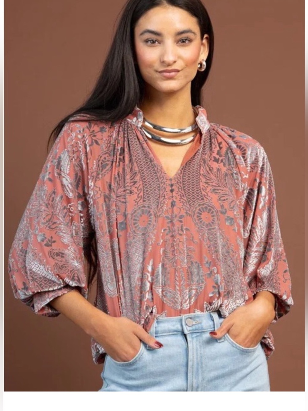 Umgee Dusty Rose Paisley V-Neck Balloon Sleeve Blouse Silver velvet paisley